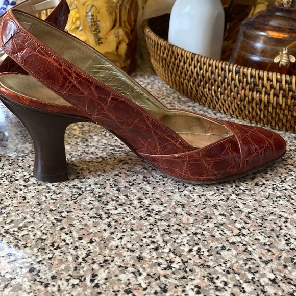 Stunning designer crocodile sling backs you will love! - Picture 4 of 6